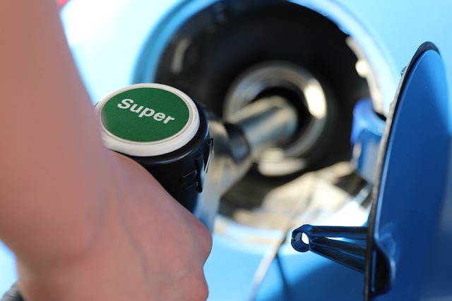 Jak oszczędzać paliwo podczas jazdy